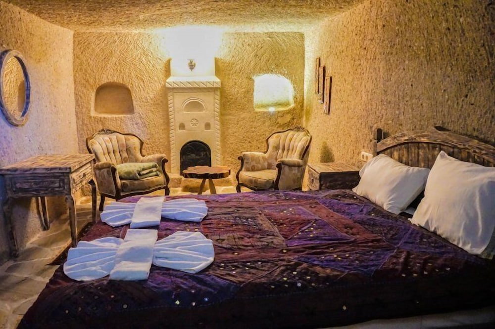 Valley Inn Cave Hotel 26/50