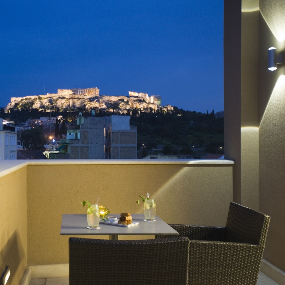 O and B Athens Boutique Hotel 24/50