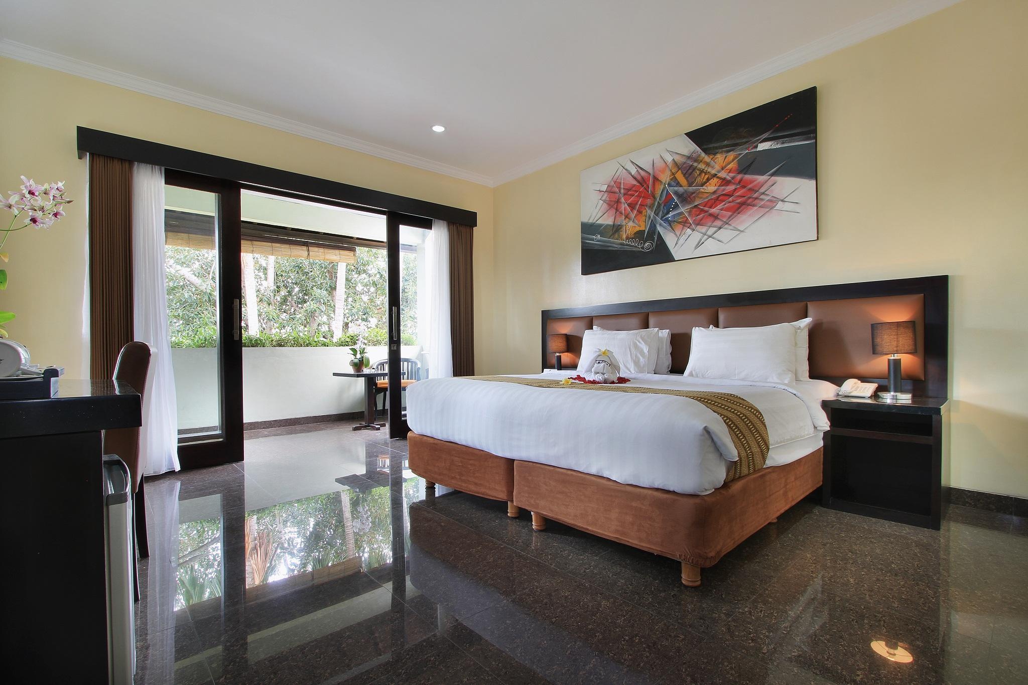 Room, Deluxe Building