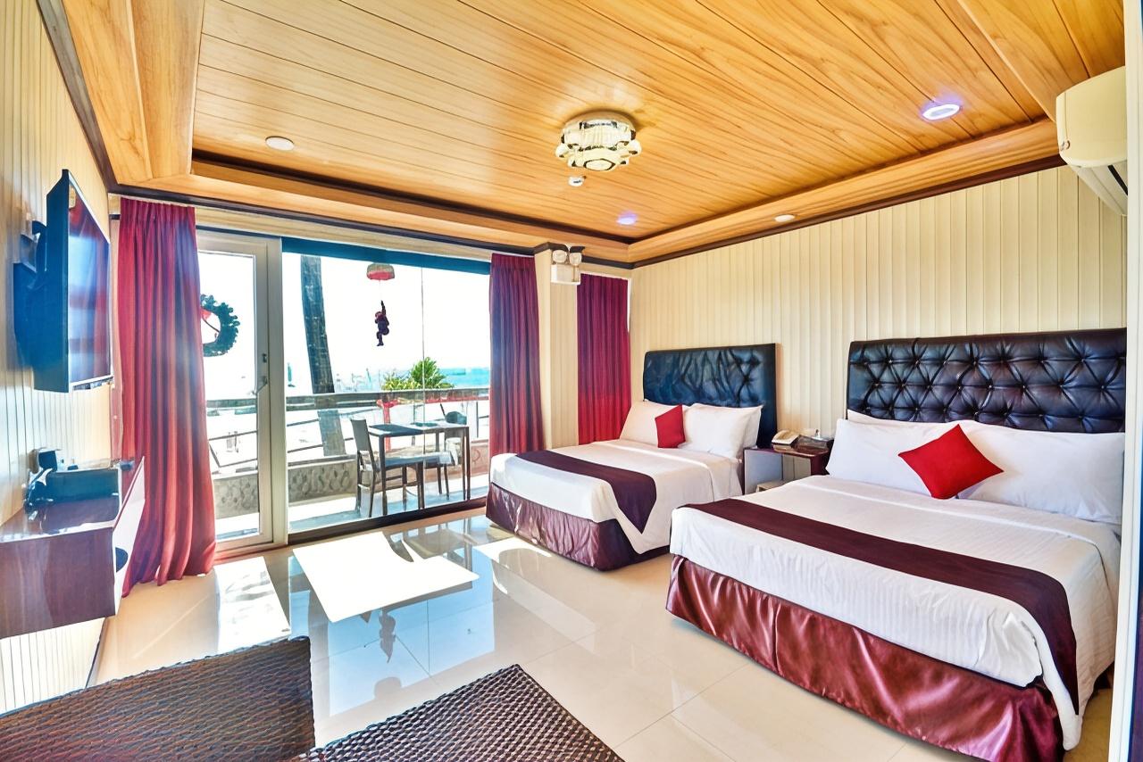 Premier, Suite, 2 Queen Beds, Beach Front, Sea View