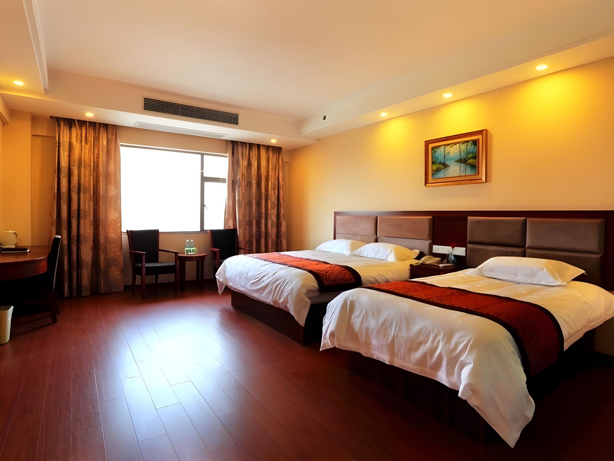 Feature, Twin Beds