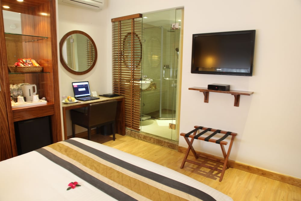Hanoi Elite Hotel 51/56