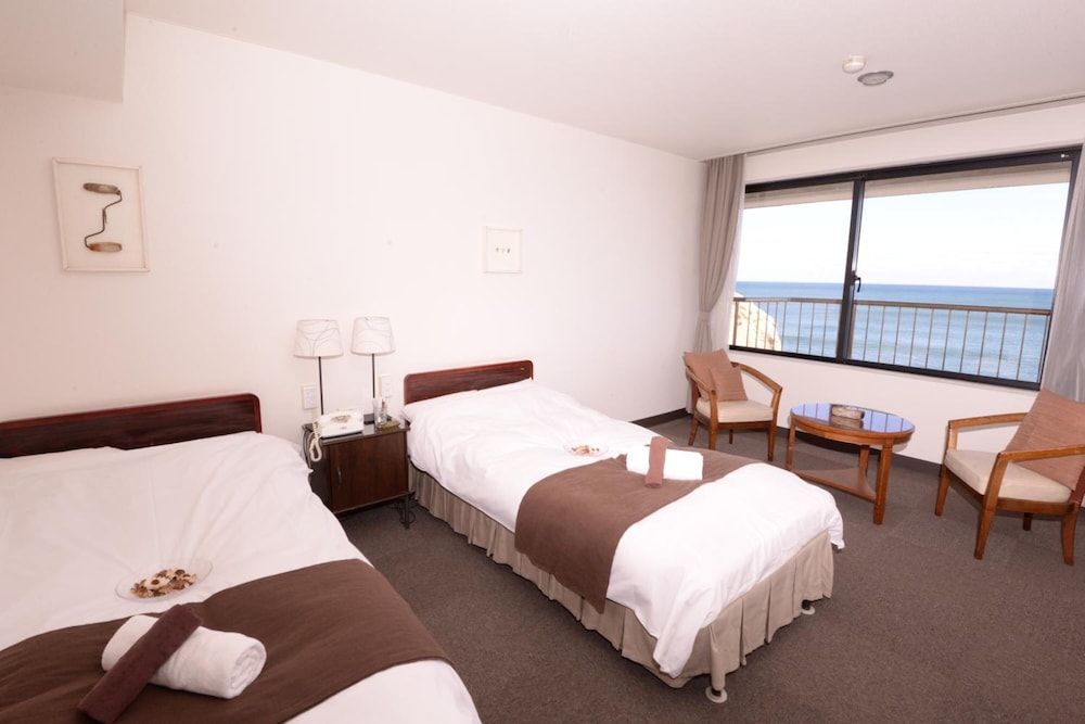 Isohara Seaside Hotel 8/44