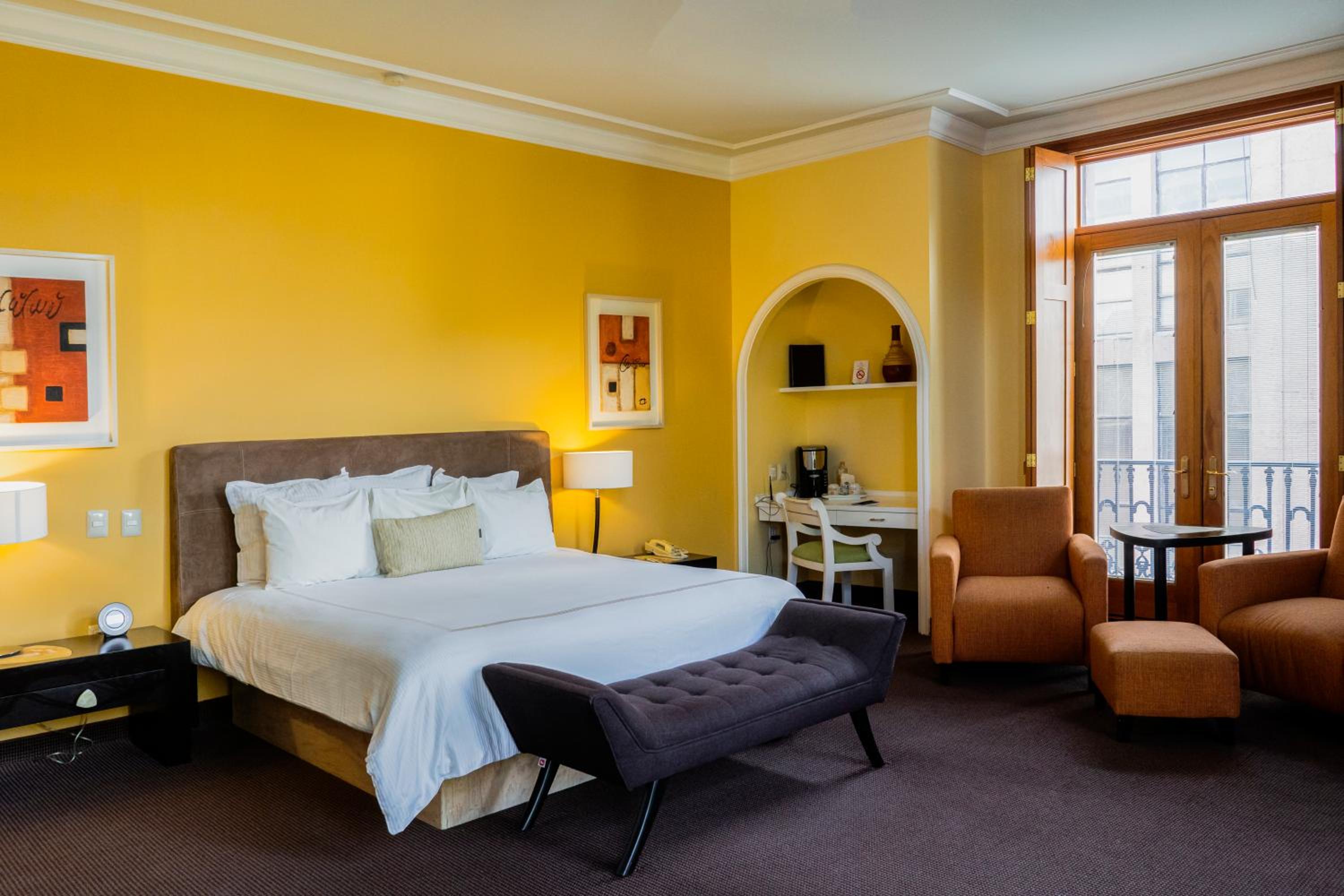 Deluxe, Suite, King Bed