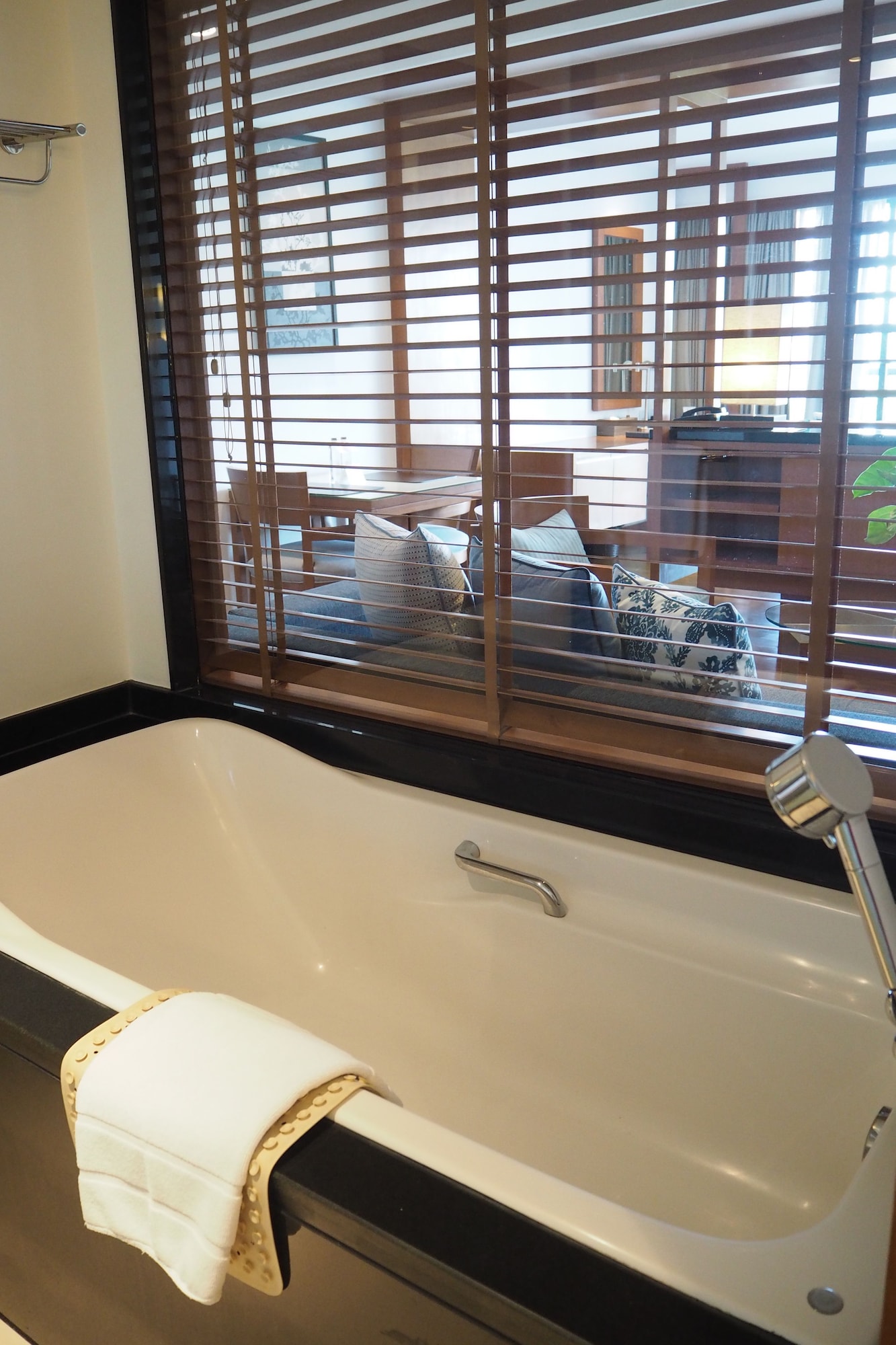 استوديو تنفيذي، Woodlands Suites Serviced Residences 10/10