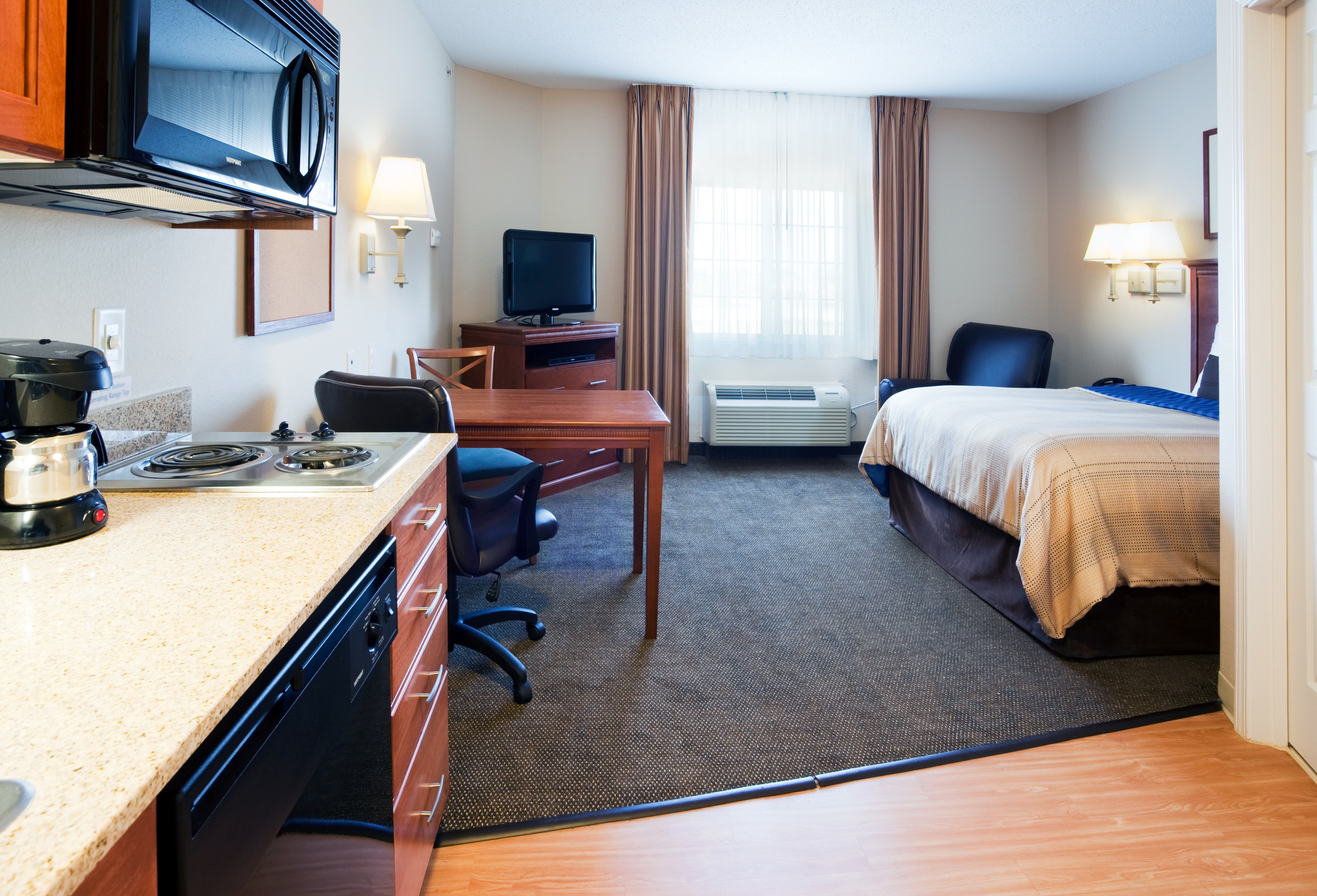 Candlewood Suites New Bern 24/75