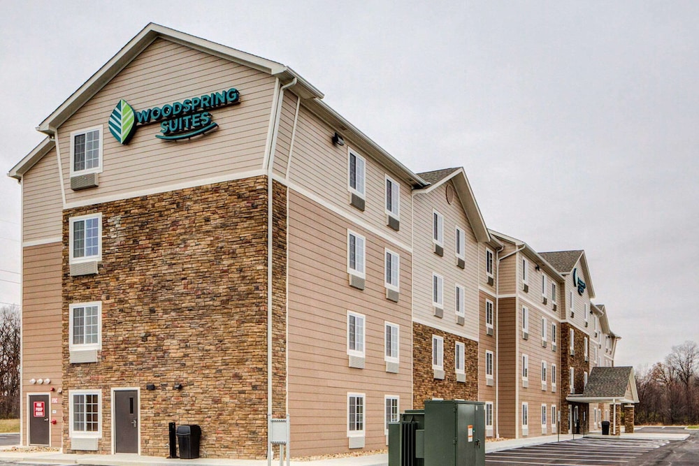 WoodSpring Suites Columbus NE I-270 Airport 4/38