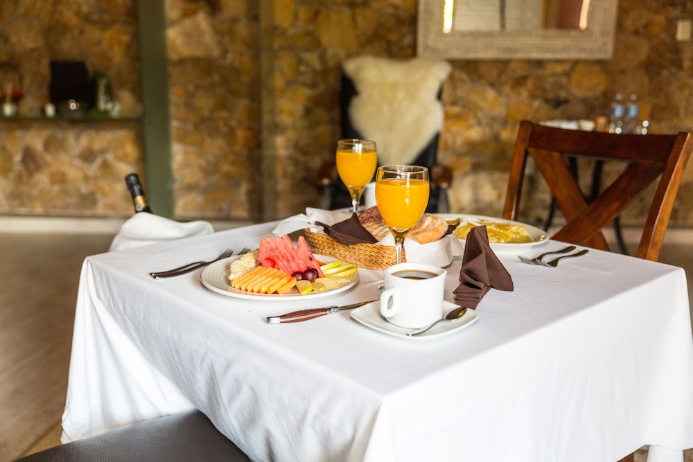 Hotel Matea Inn 29/39
