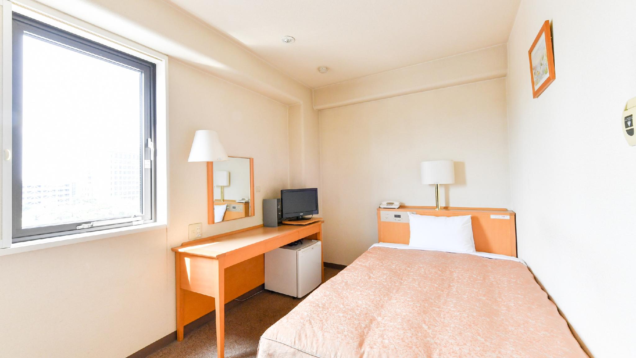Semi Room, Standard, Single, Semi Double Bed