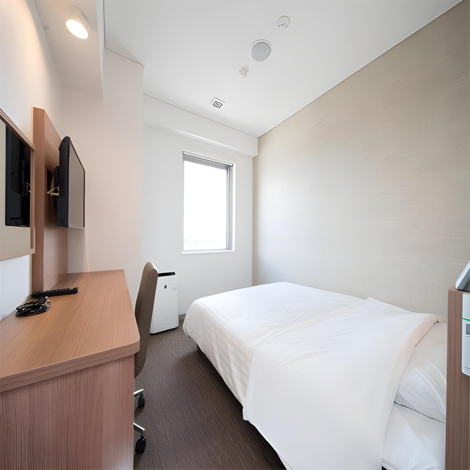 Semi Room, Standard, Semi Double Bed, Smoking
