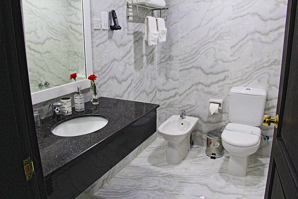 Bahrain International Hotel 40/42