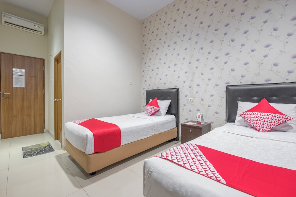 Hotel O Makassar near Pantai Losari formerly Hotel Astra Novilia 18/35