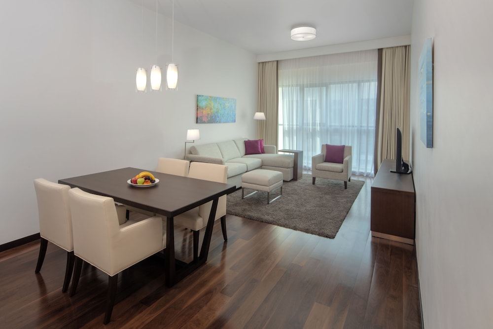 Hyatt Place Dubai Jumeirah Residences 23/50