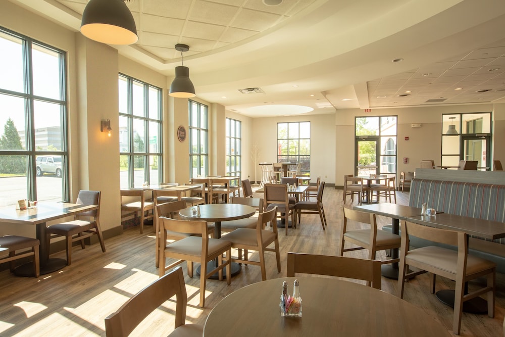 Holiday Inn Cincinnati Liberty Way an IHG Hotel 37/44