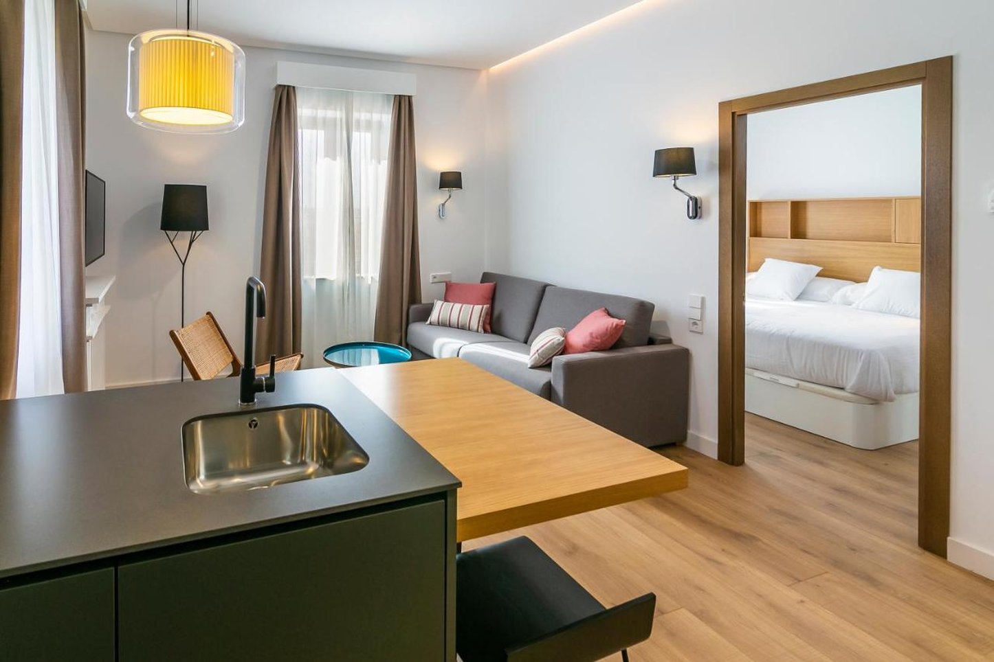 AQUITANIA HOME SUITES 25/36