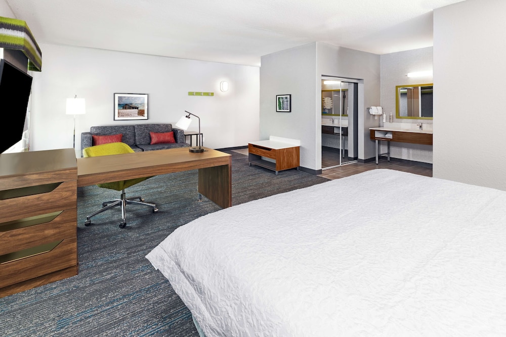 Room at HAMPTON INN AND SUITES DALLAS COCKRELL HILL I 30 TX, DALLAS - TX