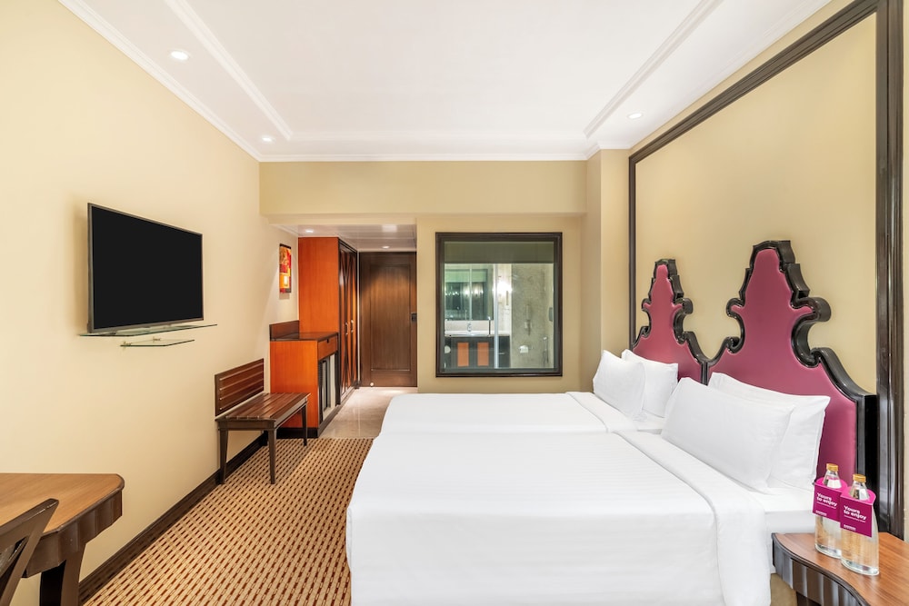 St Marks Hotel 28/72
