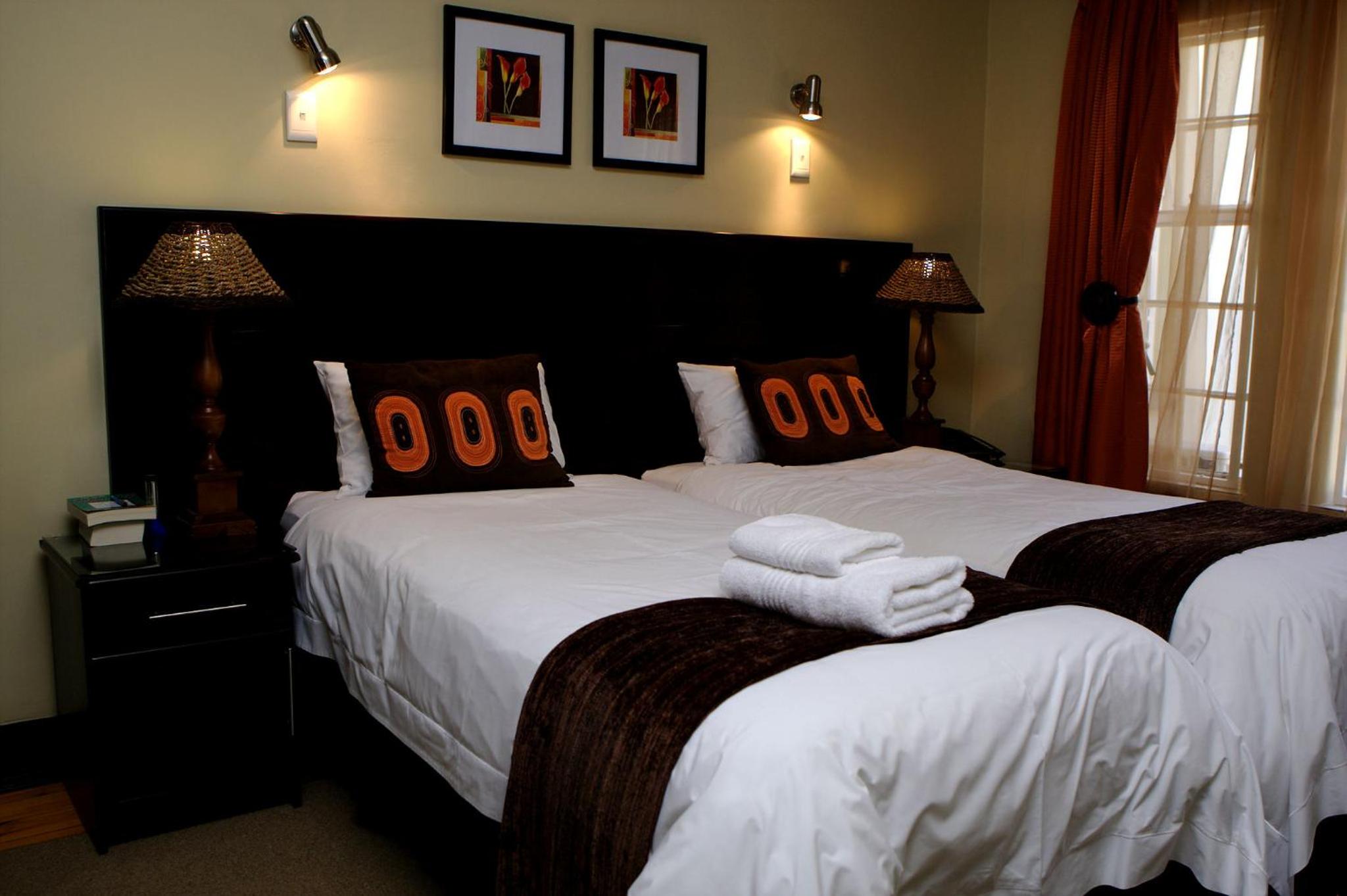 Goodey's Guesthouse 7/24