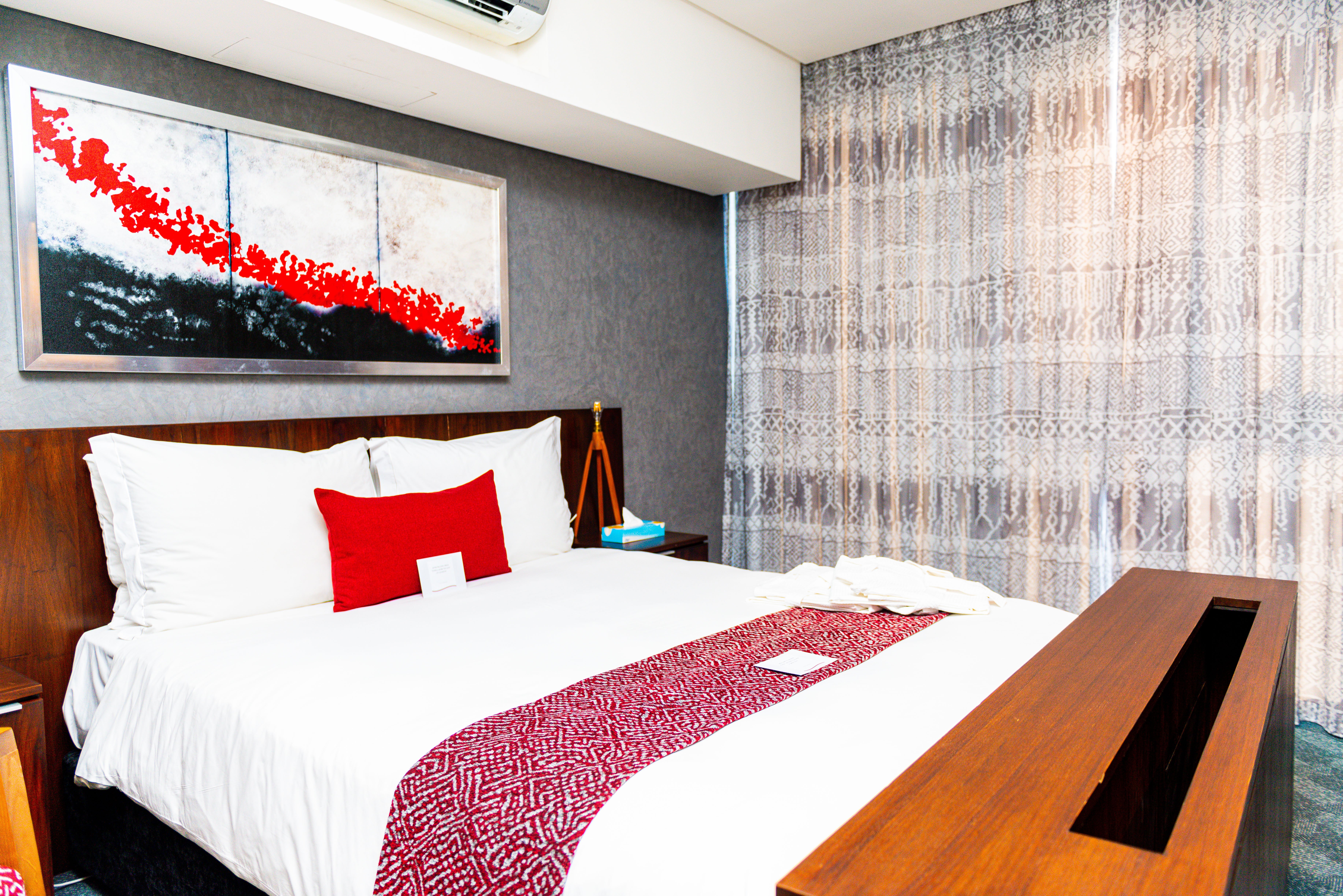 Crowne Plaza Dar Es Salaam 30/74