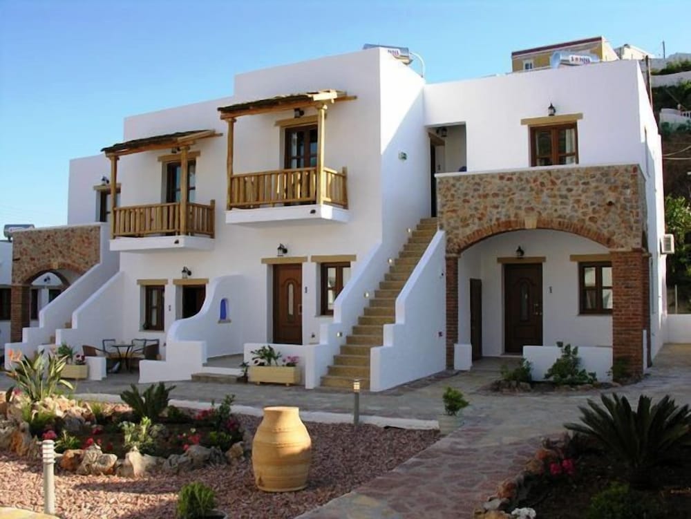PANTELI BEACH STUDIOS APARTMENTS 9/50