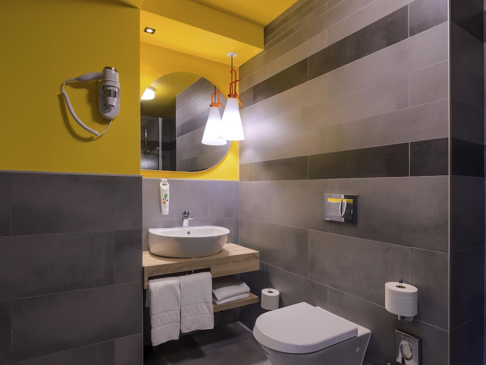 IBIS STYLES BUCHAREST ERBAS 67/68