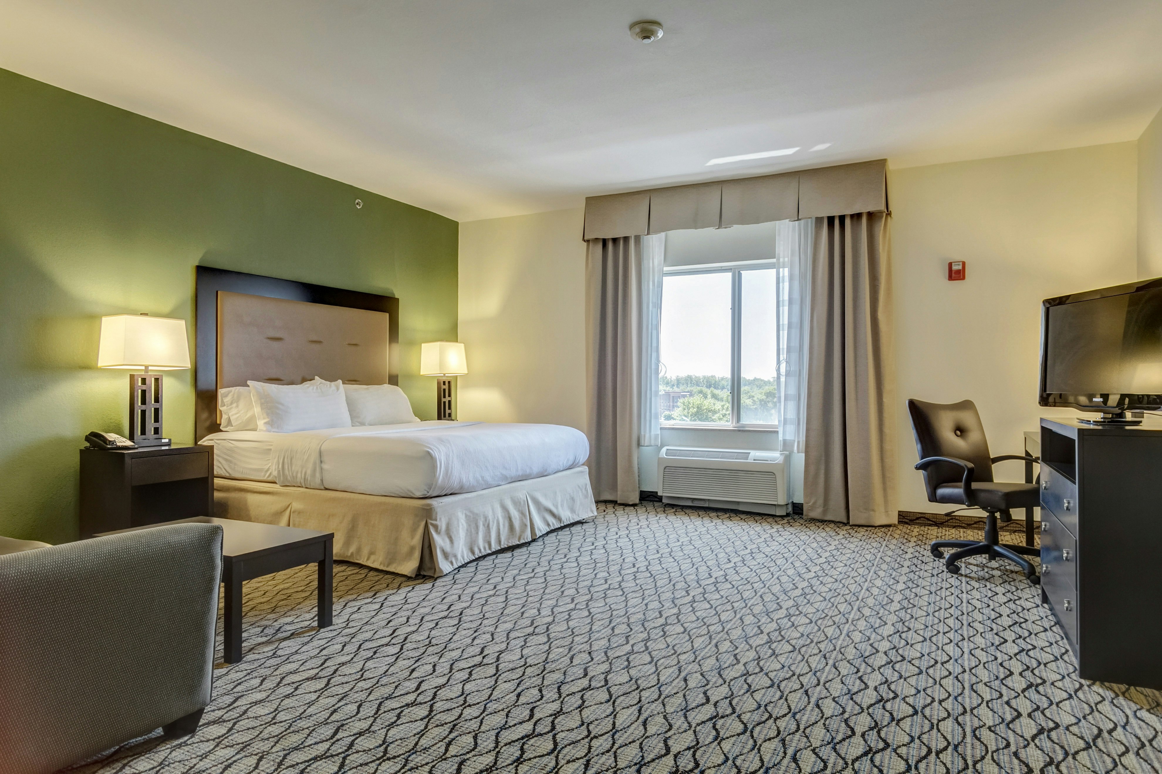Holiday Inn Poplar Bluff an IHG Hotel 31/73