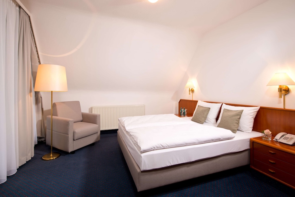 Achat Hotel Neustadt An Der Weinstrasse 25/75