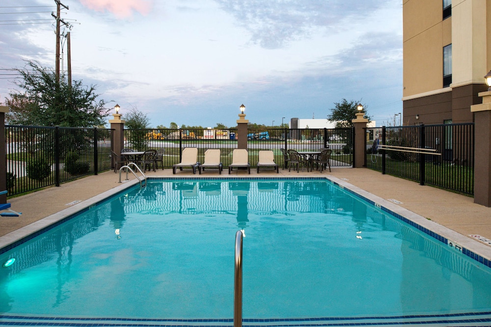 Hampton Inn & Suites Hutto Austin 29/48