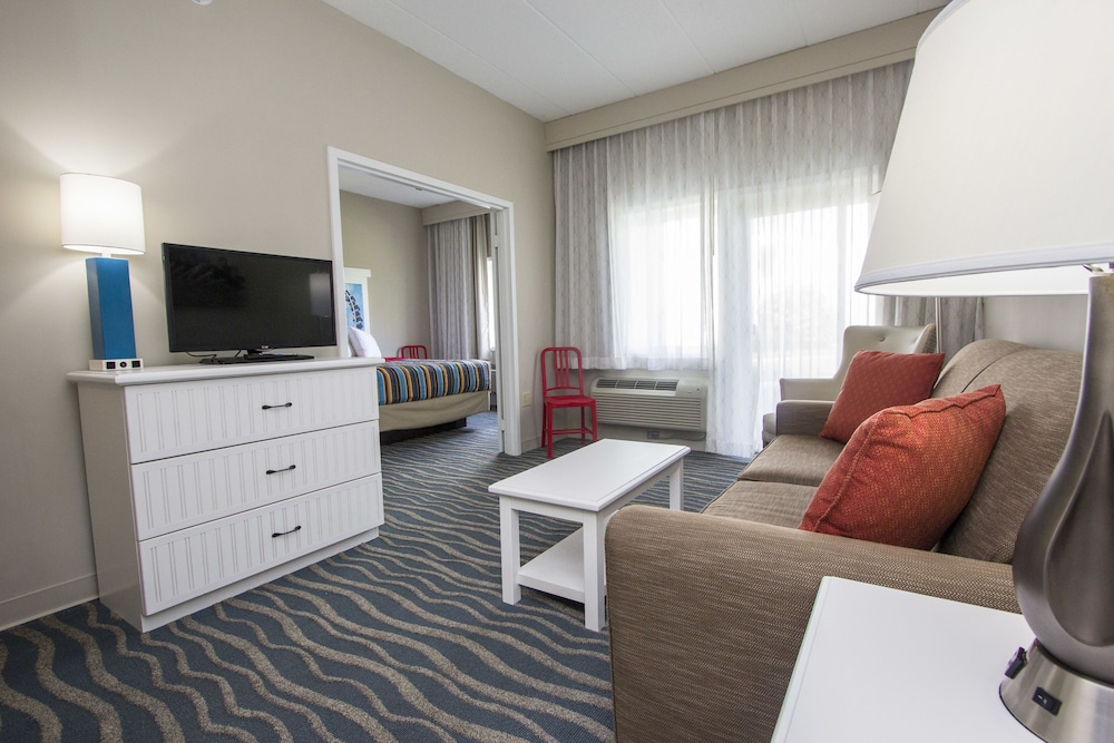 Cedar Point Apos S Hotel Breakers 36/64