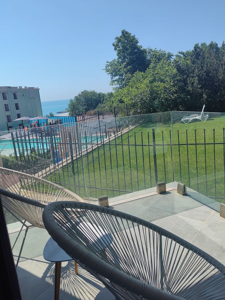Boutique Hotel Aqua View 26/50