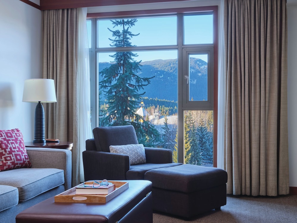 Pan Pacific Whistler Village Centre 46/59
