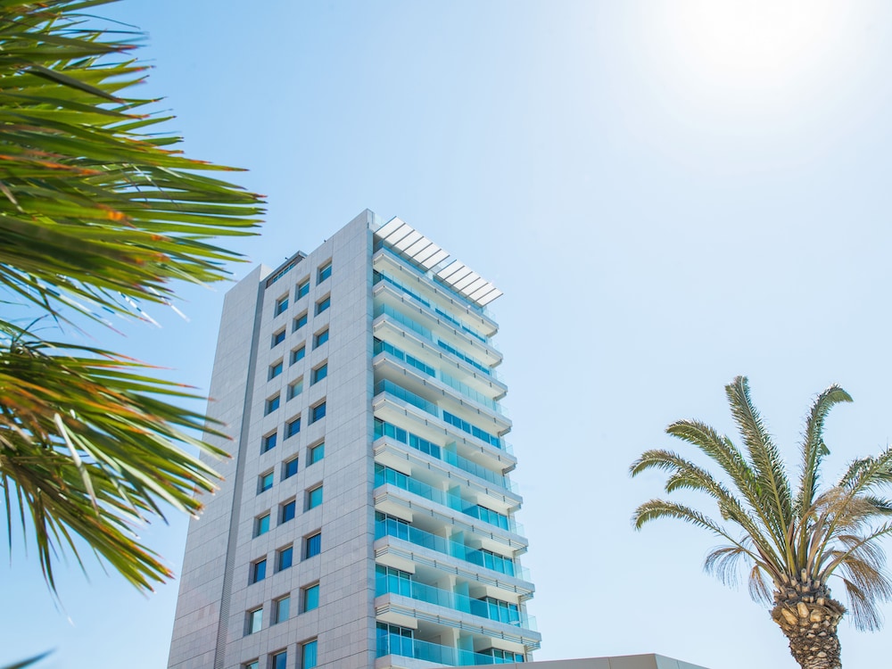 The Tower at St Raphael Resort 1/50