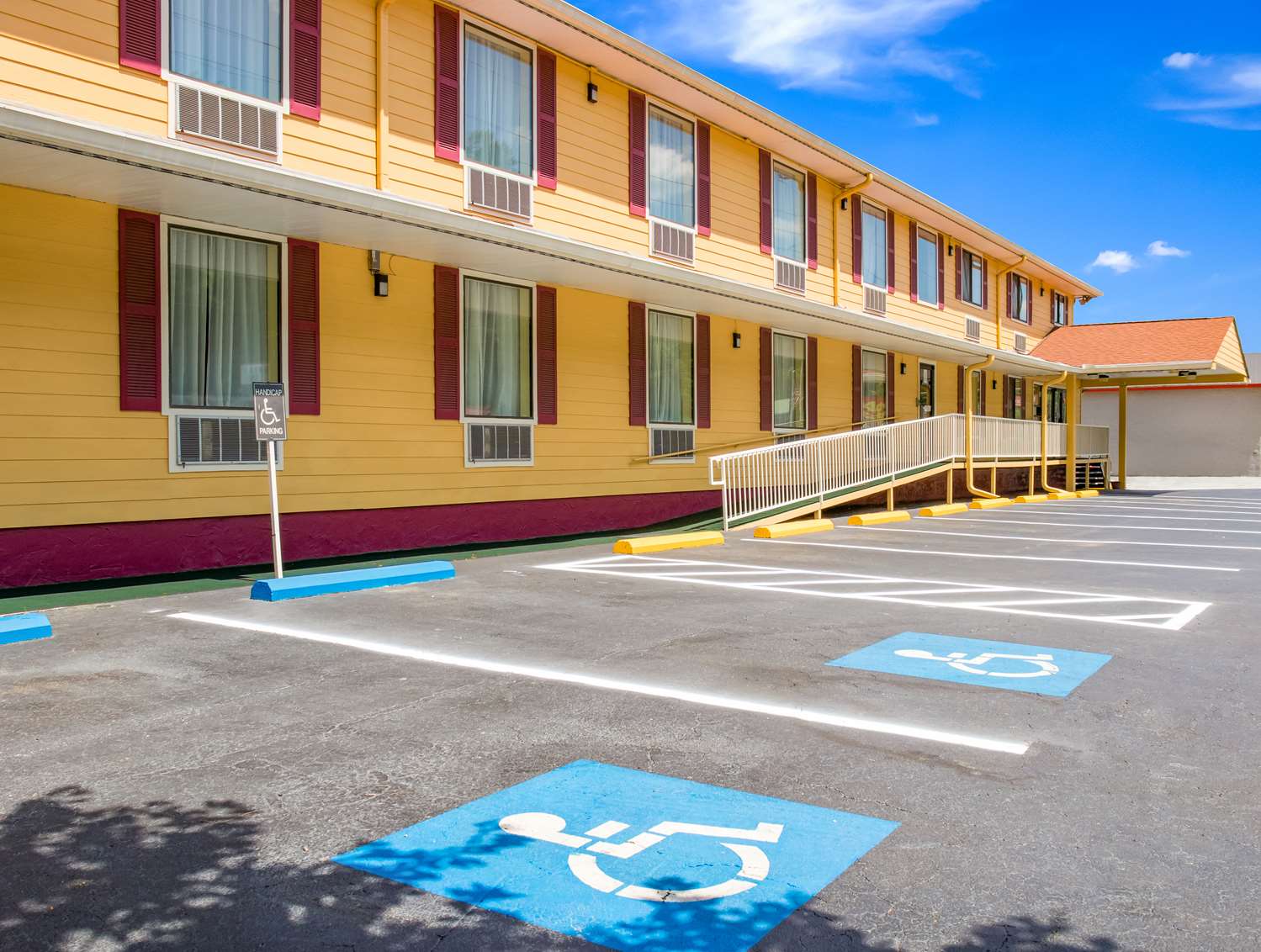 Americas Best Value Inn Clayton 1/8