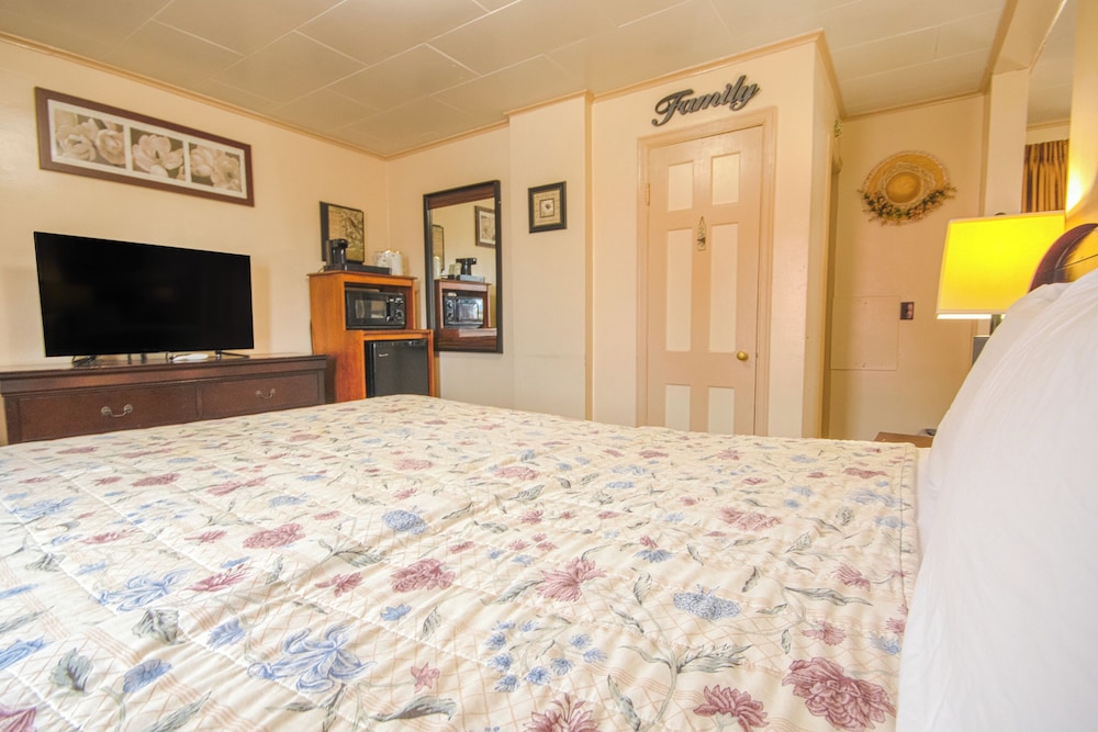 غرفة بسريرين مزدوجين، Sunflower Motel Hiawatha By OYO 8/10