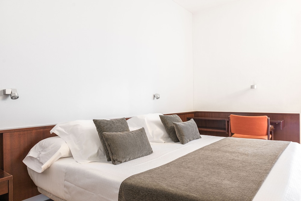 Emporda Hotel 14/66