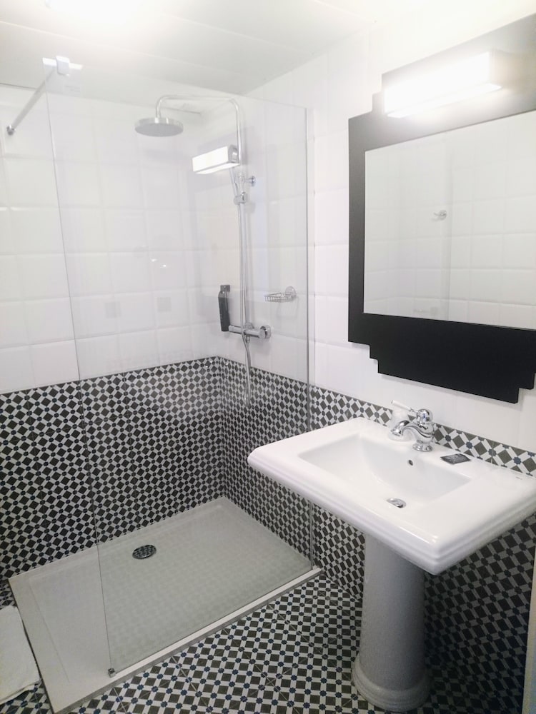 Best Western Hotel Journel Saint-Laurent-Du-Var 10/45