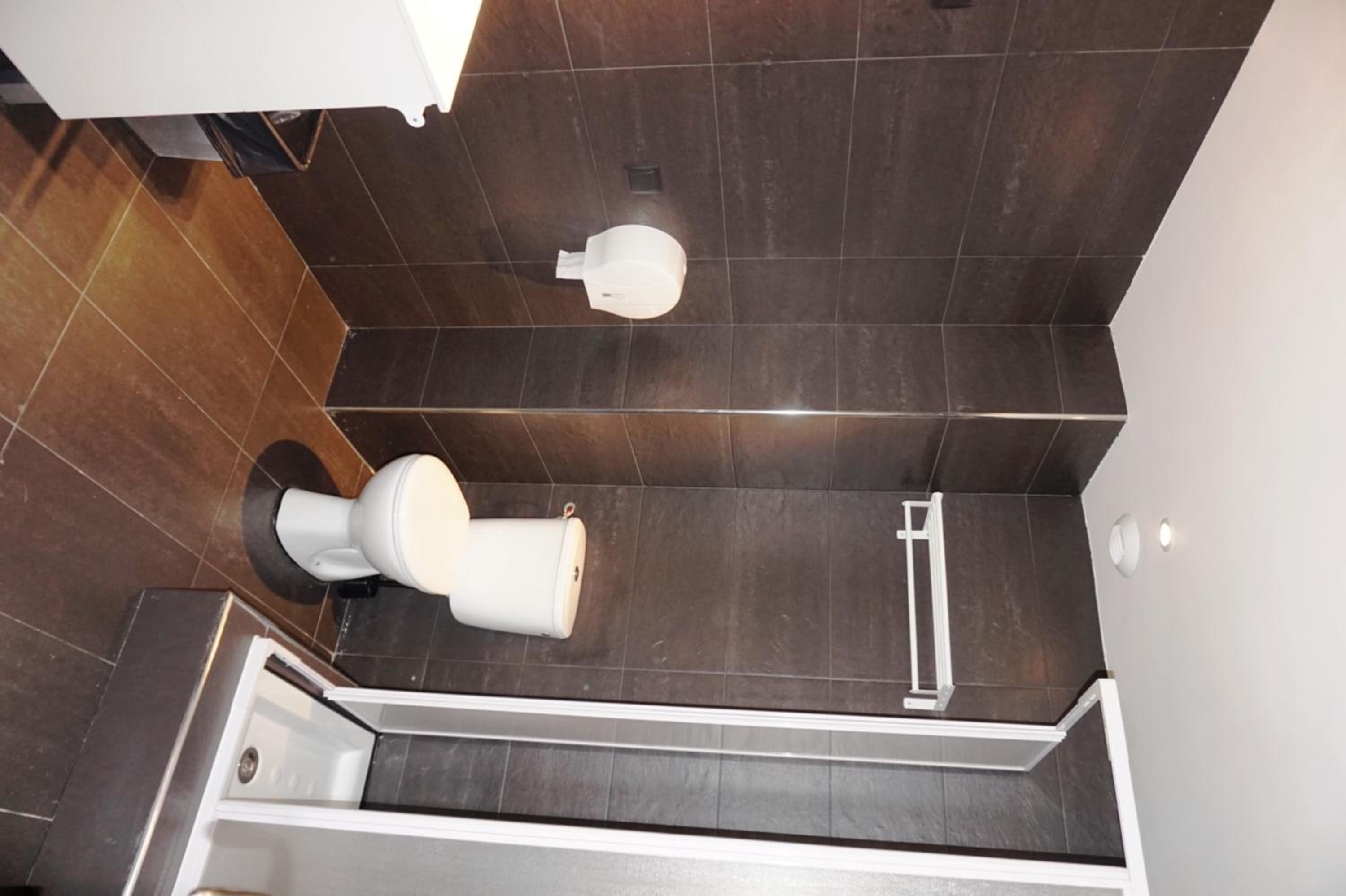 غرفة اقتصادية بسريرين منفصلين بحمام مشترك، Far Home Atocha 5/5