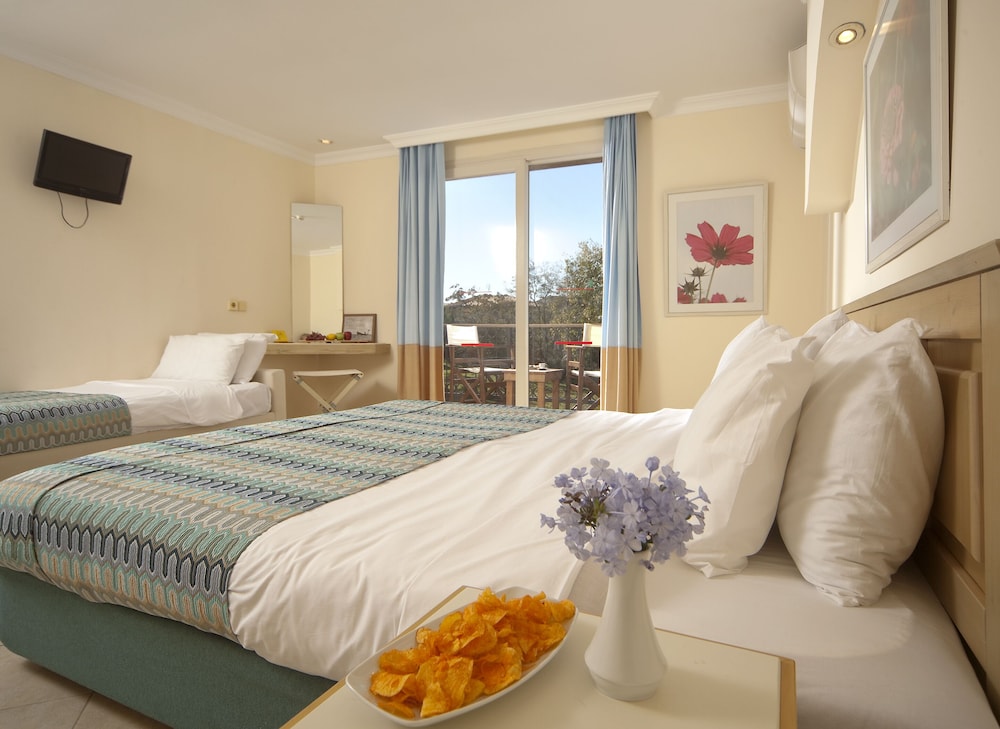 Club Resort Atlantis 18/50