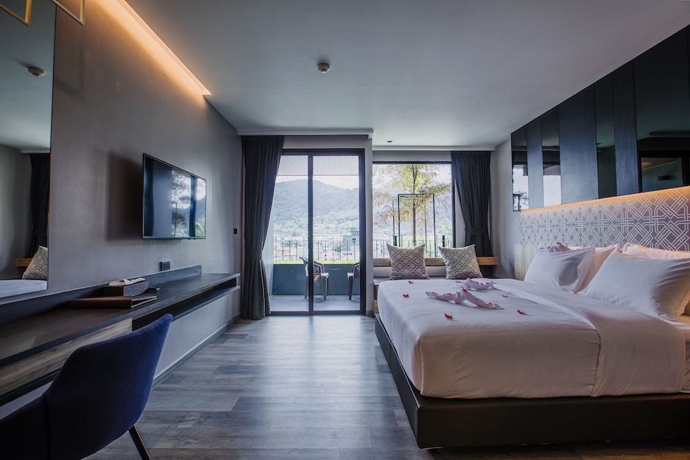 Rak Elegant Hotel Patong 23/69