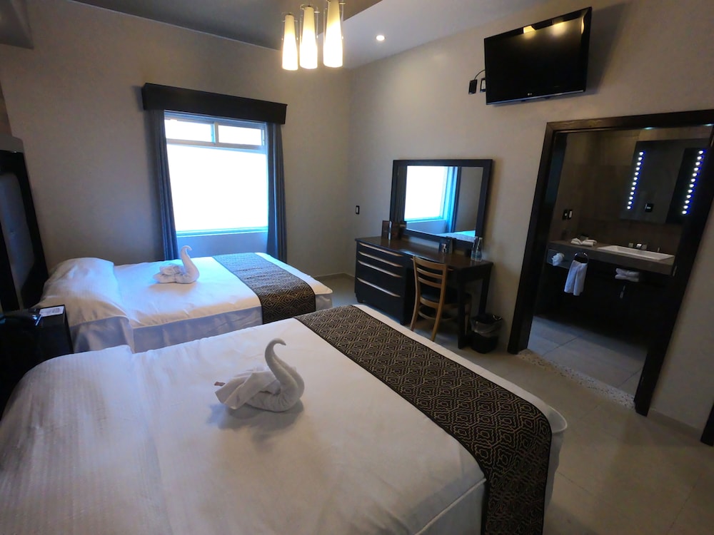 Hotel San Diego 10/50