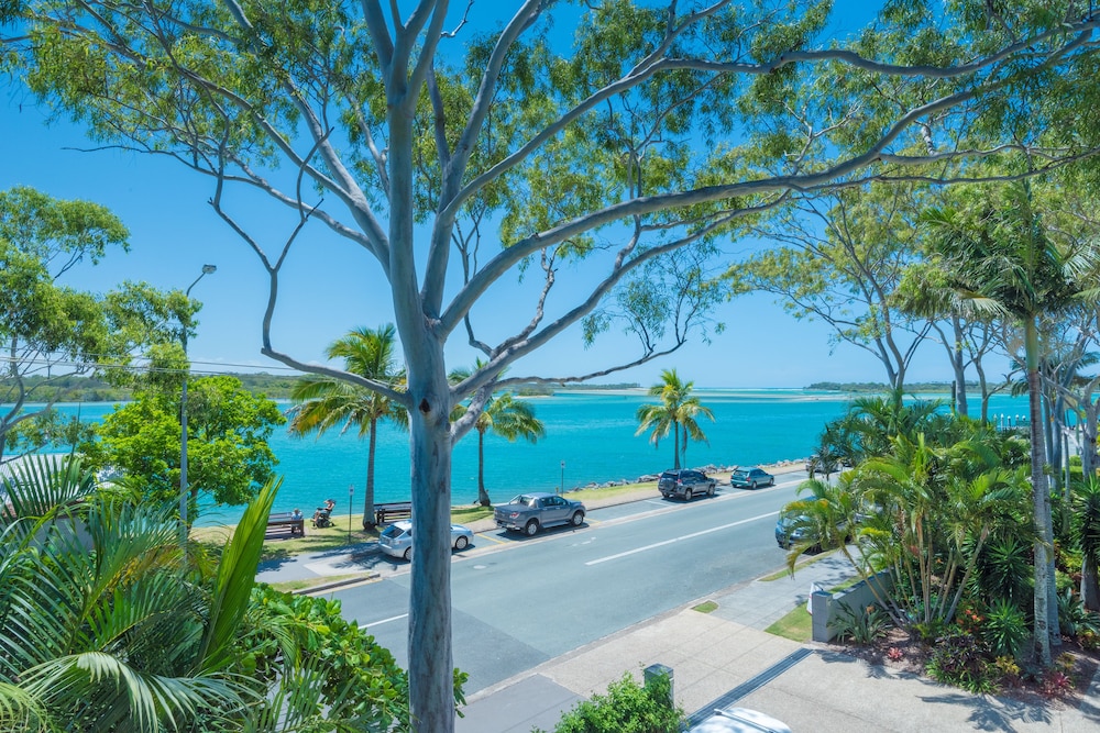 MUNNA BEACH APARTMENTS 63/66