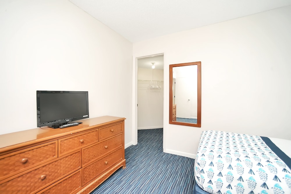 Oceanique Resort by Capital Vacations 35/48
