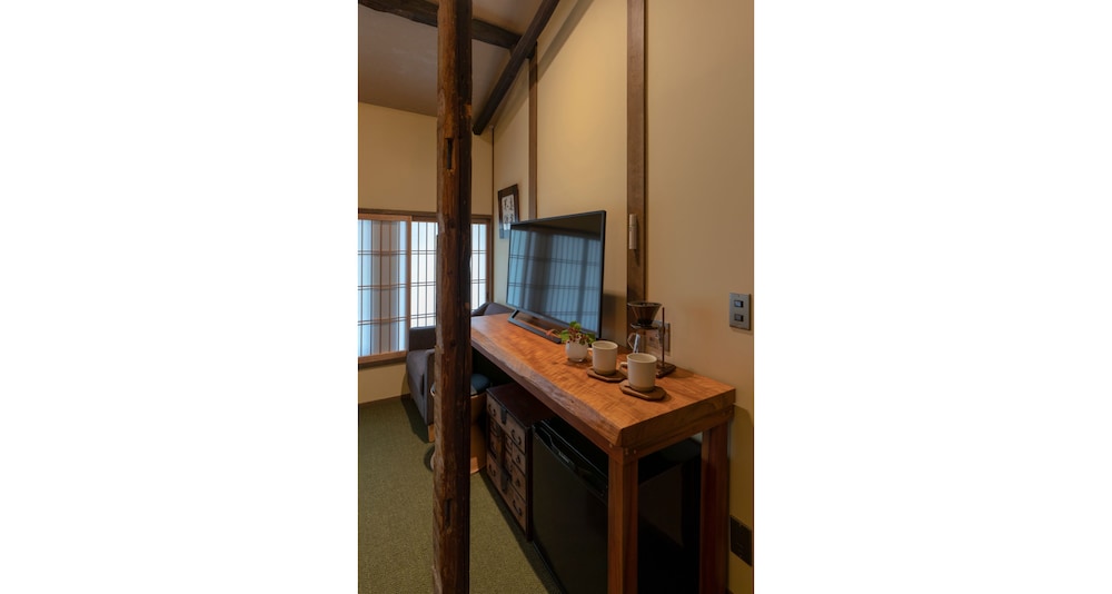 The Machiya Kamiumeya 5/50