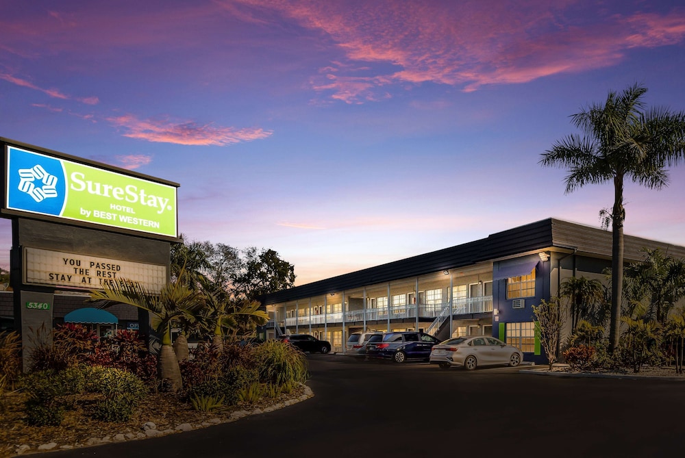 SureStay Hotel By Best Western Sarasota Lido Beach 3/33