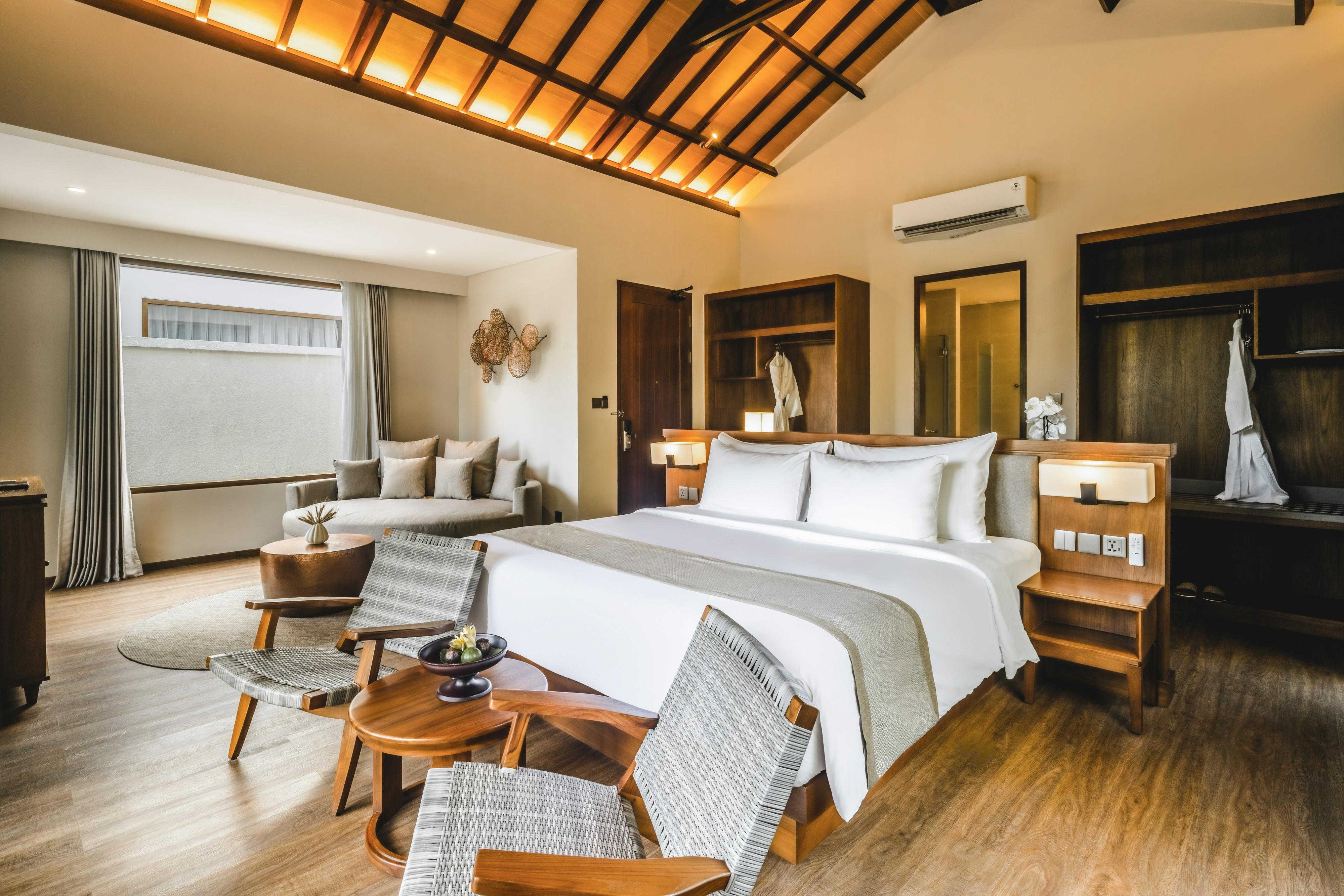 Exclusive, Pool, Villa, Lounge Access