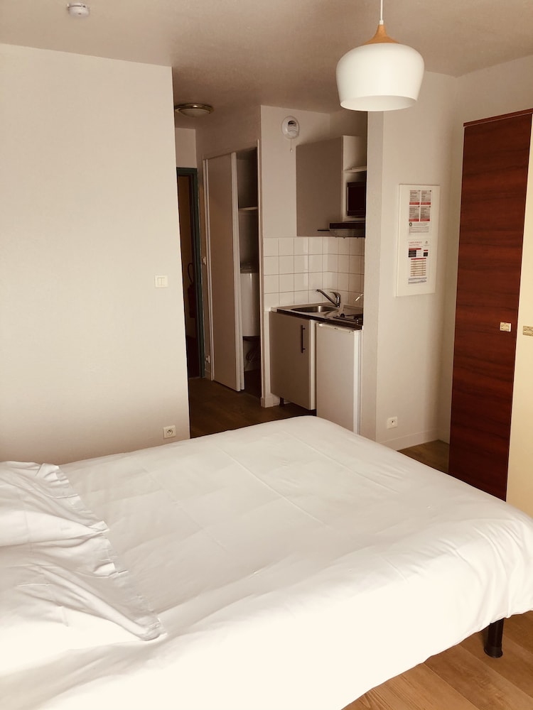 Appart-Hotel Terres de France Brest Pasteur 31/54