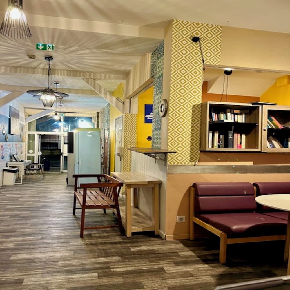 Trendy Hostel 17/35