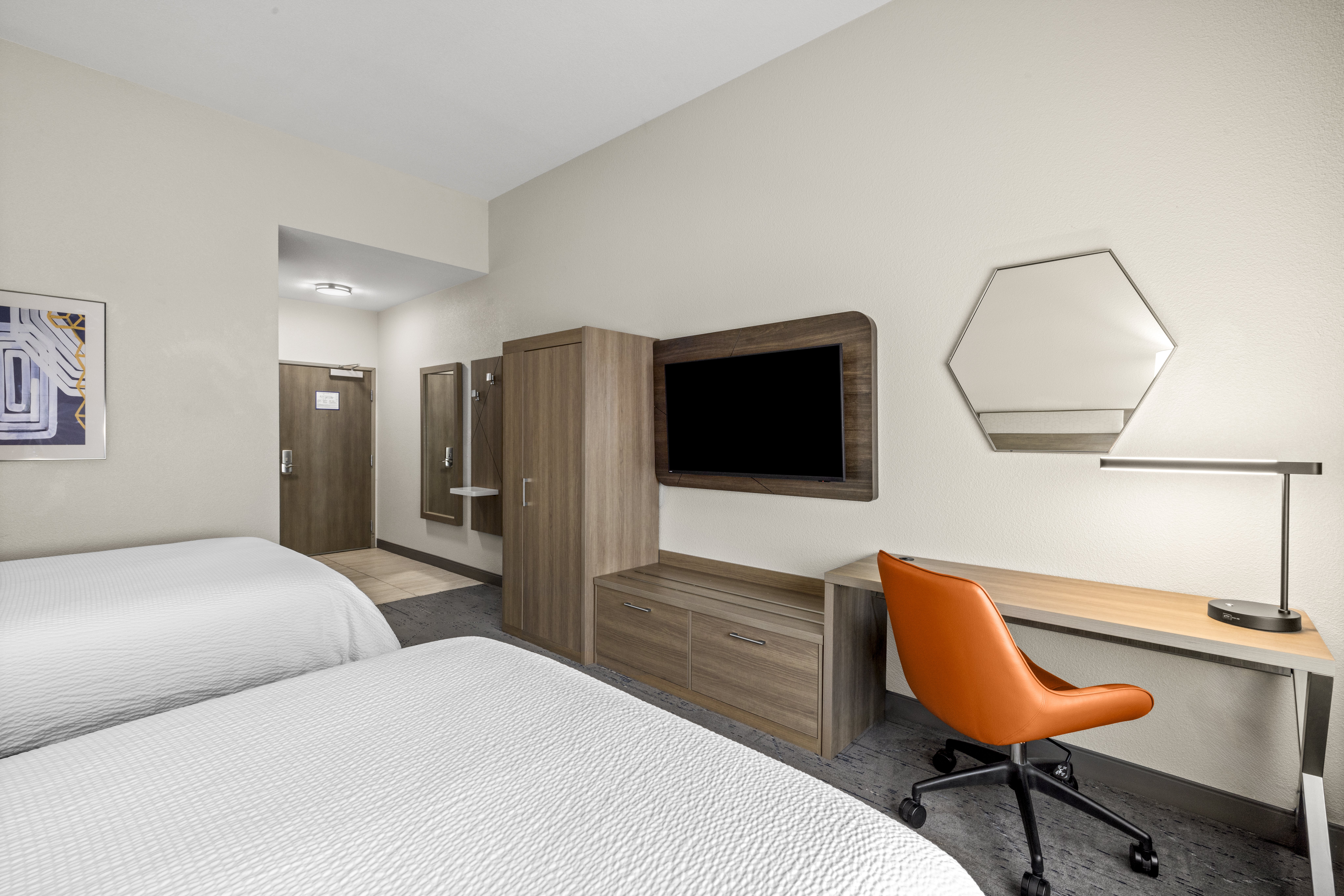 Standard, 2 Queen Beds, Holiday Inn Express & Suites - Phoenix West - Tolleson an IHG Hotel 2/9