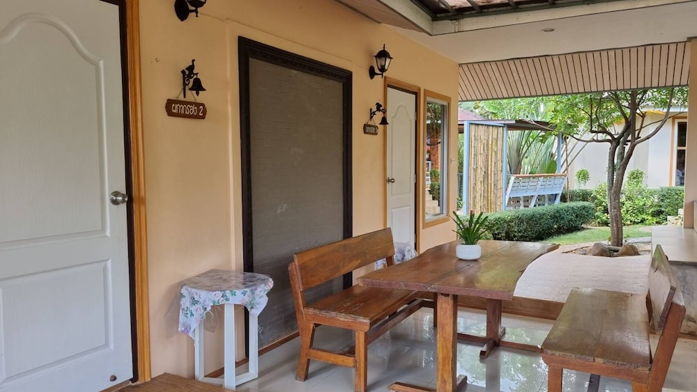 Dusit Talai Resort 80/100