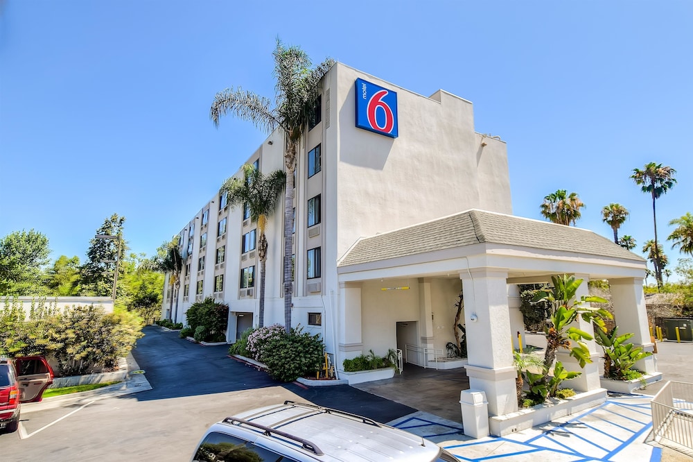Motel6 San Diego Hotel Circle Mission Valley 3/61